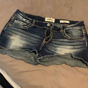 Women’s day trip jean shorts